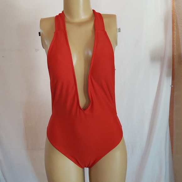New Sexy One-piece Swimsuit - Picture 3 of 6